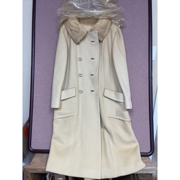 J.J. ODonnell Jackets & Blazers - J.J. ODonnell 100% Pure Cashmere Coat Camel Color Fur Collar VTG  Dbl Breasted